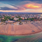 Rimini Strand shutterstock_2080464379 - Schnupperreise Hotel Caravelle